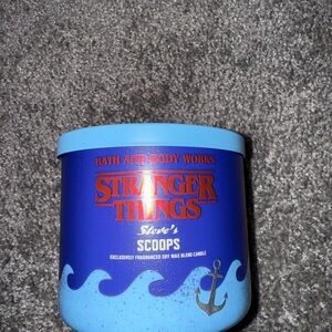Bath & Body Works Stranger Things Steve's Scoops Candle - Blue